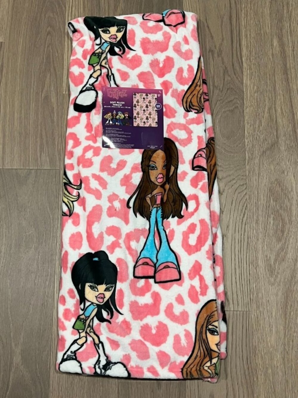 BRATZ Dolls Plush Throw Blanket 50x70 Jade Cloe Sasha Yasmin MGA Leopard Cheetah